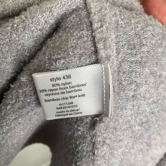 Barefoot Dreams CozyChic Calypso Wrap - Picture 4 of 7